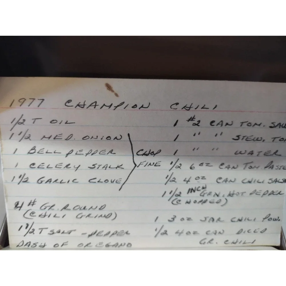Vintage Grandmas Handwritten Recipe Cards & Clippings In Metal Box